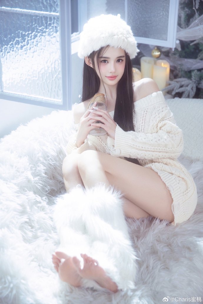 名侦探柯南：黑铁的鱼影 封面